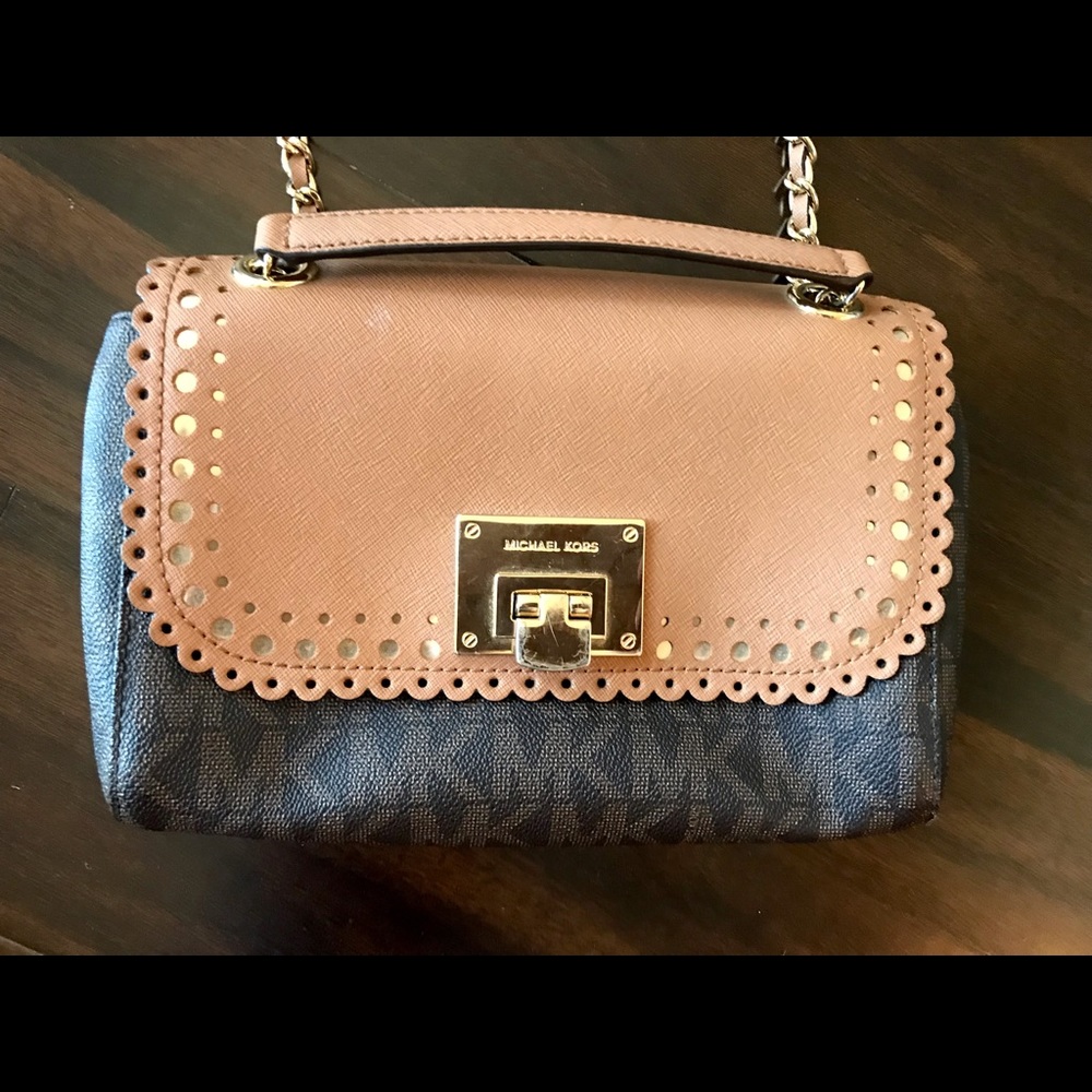 Michael Kors purse 👛